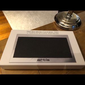 ❤️‼️brand new artis premier brush cleansing pad
